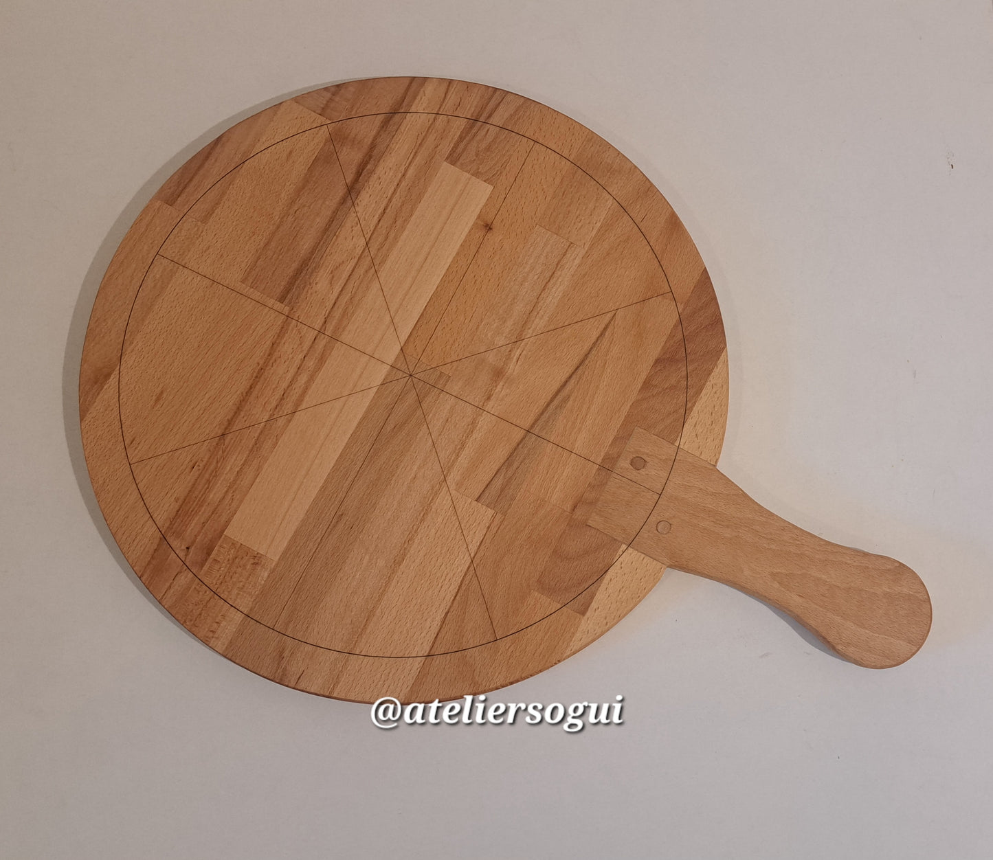 Planche à pizza en bois massif