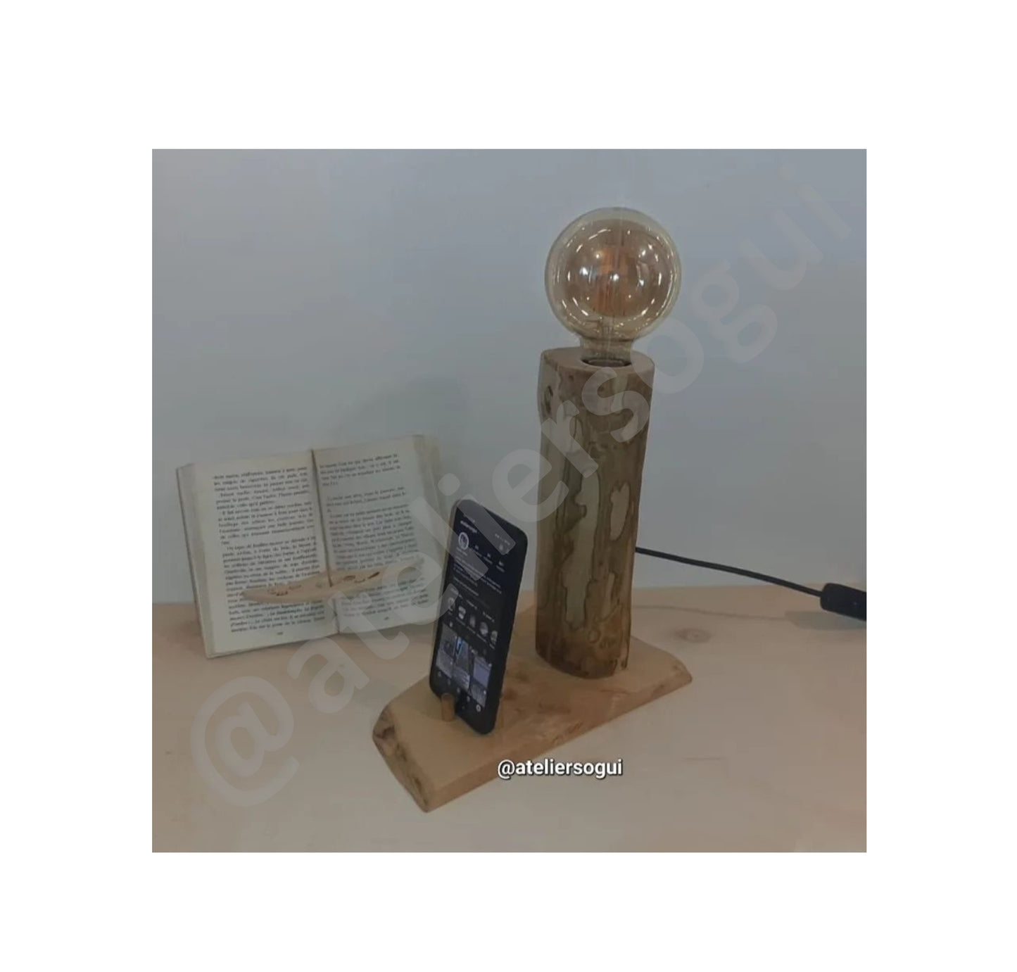 Lampe en bois massif